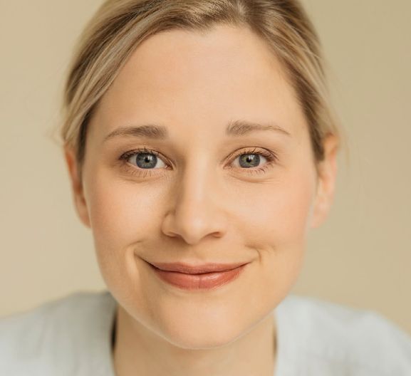 Giulia Enders hat mit „Darm mit Charme“ einen weltweiten Bestseller geschrieben – und nun mit „Organisch“ ein neues Buch vorgelegt, das sie in Bad Mergentheim vorstellt. (Bild: Julia Sellmann)  