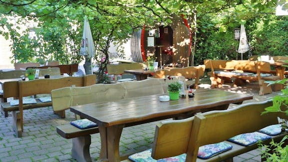 Außenplätze, Foto: Landgasthof Taubertal Markelsheim
