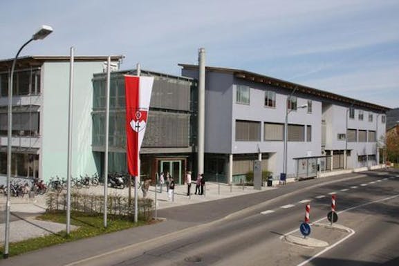 Kaufmännische Schule mit Wirtschaftsgymnasium